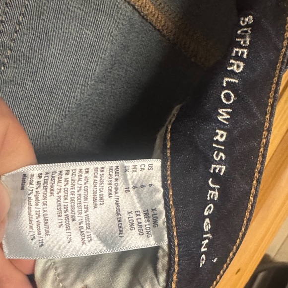 American Eagle Outfitters Dark Blue Skinny Jeans - Picture 3 of 6